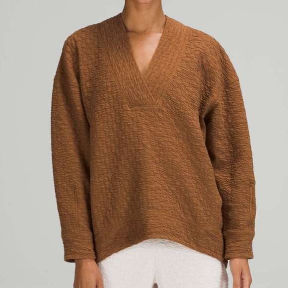 Lululemon Rippled V-Neck Pullover - Picture 3 of 10